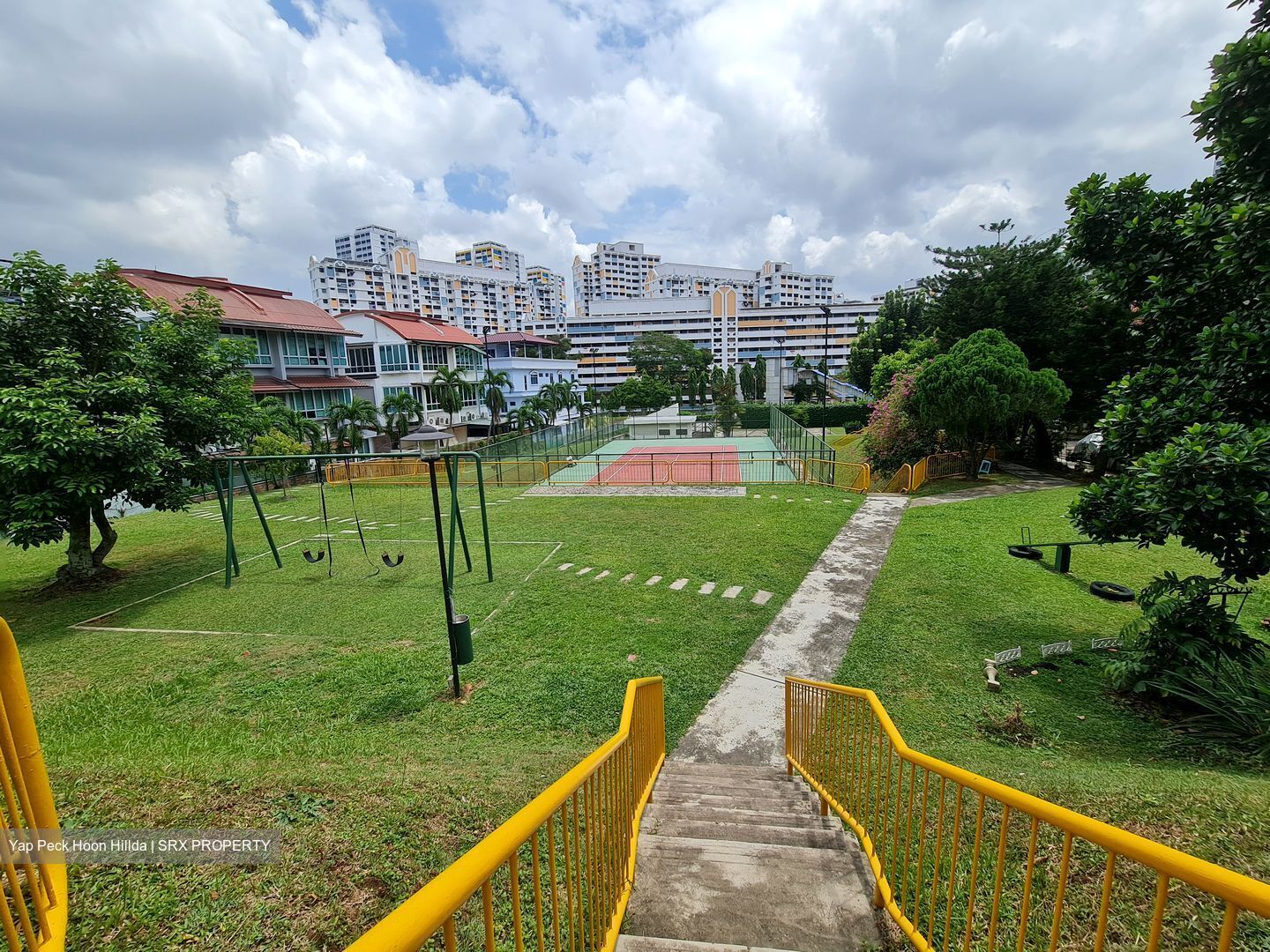 Choa Chu Kang Drive (D23), Terrace #380069531